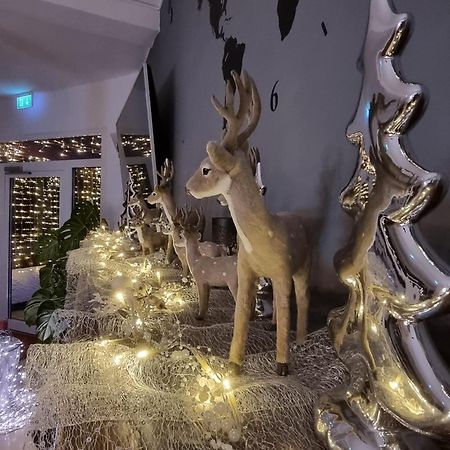 Hotel Kurhaus Uhlenberg バート・ミュンスターアイフェル エクステリア 写真