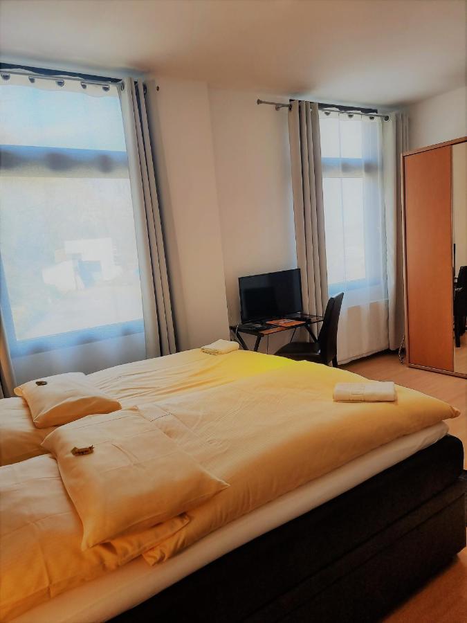 Hotel Kurhaus Uhlenberg バート・ミュンスターアイフェル エクステリア 写真