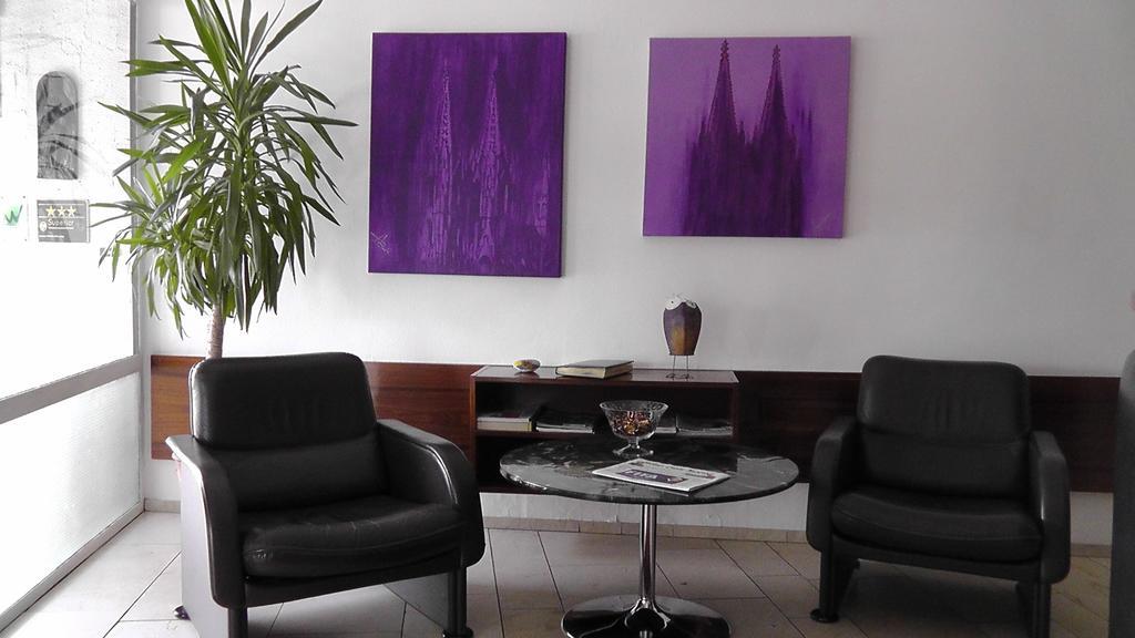 Hotel Kurhaus Uhlenberg バート・ミュンスターアイフェル エクステリア 写真