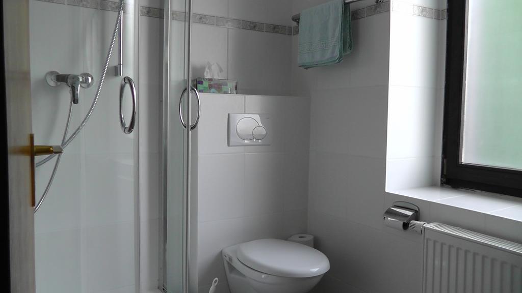Hotel Kurhaus Uhlenberg バート・ミュンスターアイフェル エクステリア 写真