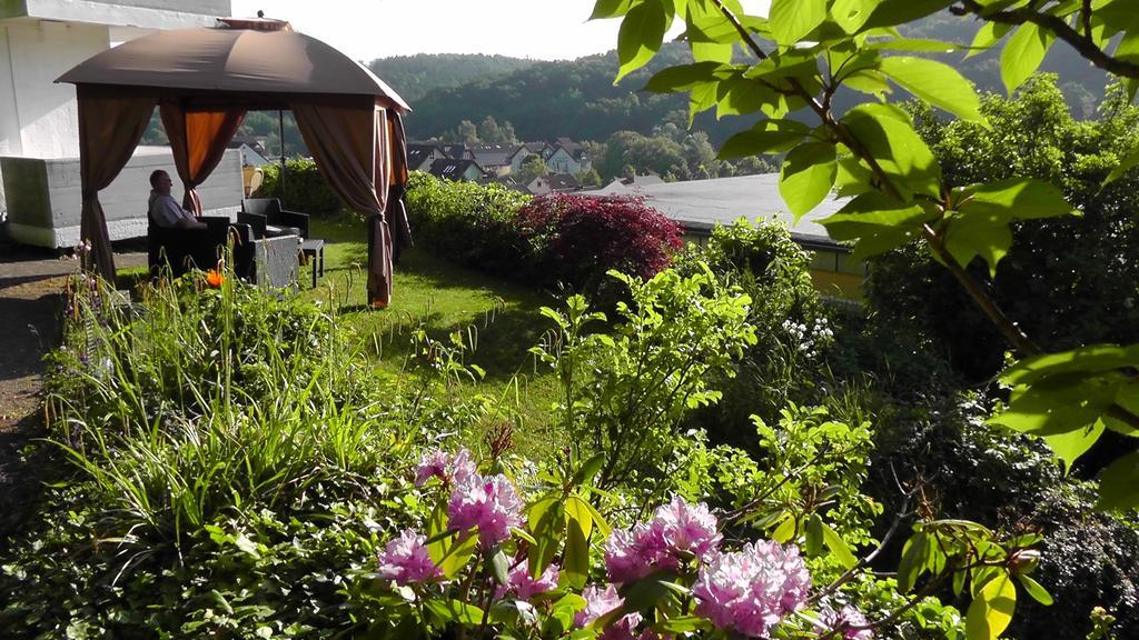 Hotel Kurhaus Uhlenberg バート・ミュンスターアイフェル エクステリア 写真